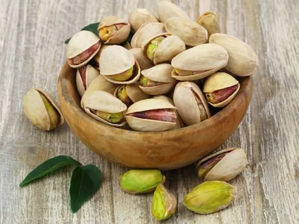 بهترین مغز پسته خام + قیمت خرید عالی