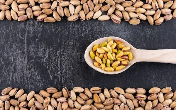 خرید و قیمت روز مغز پسته احمد آقایی
