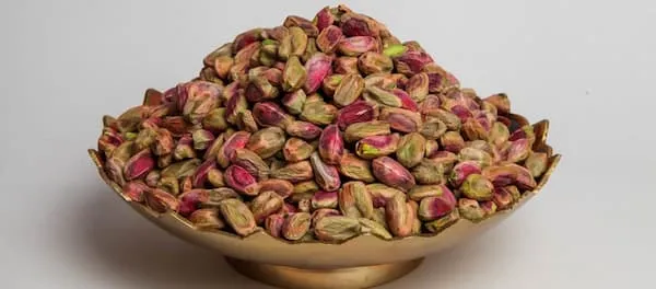 خرید مغز پسته اکبری خام با قیمت استثنایی