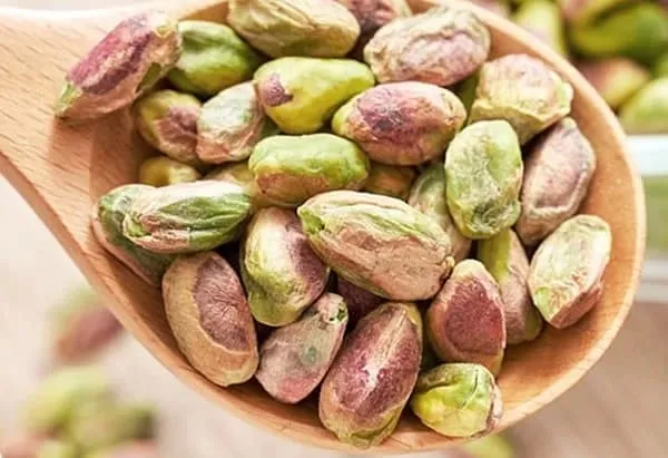 خرید مغز پسته اکبری زعفرانی با قیمت استثنایی