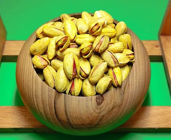خرید و قیمت روز پسته اکبری زعفرانی
