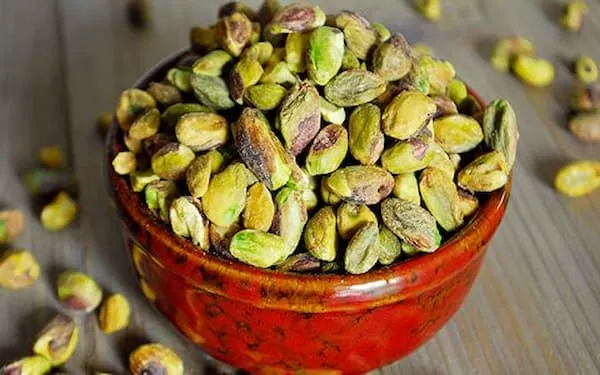 خرید مغز پسته اکبری نمکی با قیمت استثنایی