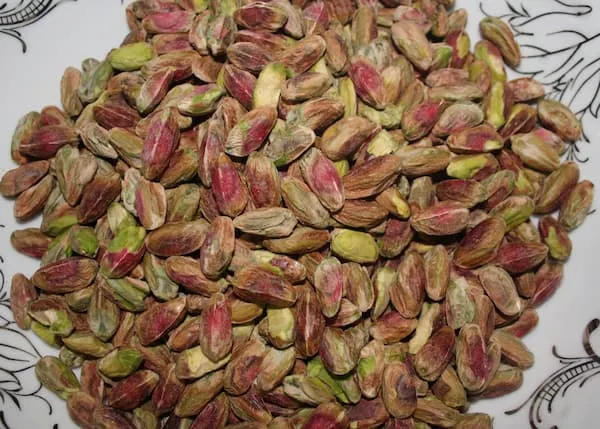 خرید مغز پسته اکبری خام با قیمت استثنایی
