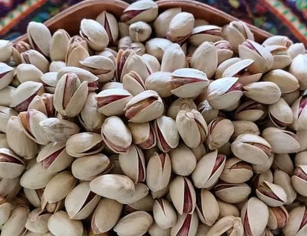 قیمت خرید پسته ممتاز زرندی + مشخصات، عمده ارزان